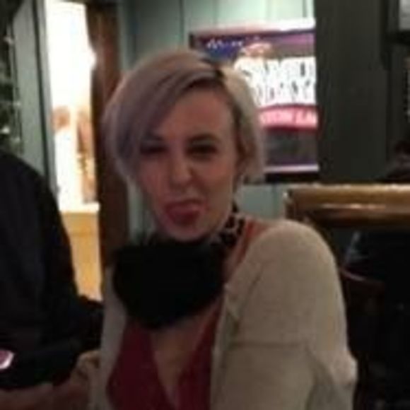 Meet your Posher, Jules - Picture 1 of 1